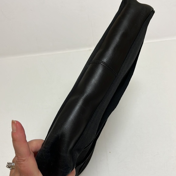 Salvatore Ferragamo black shoulder bag - Picture 11 of 15